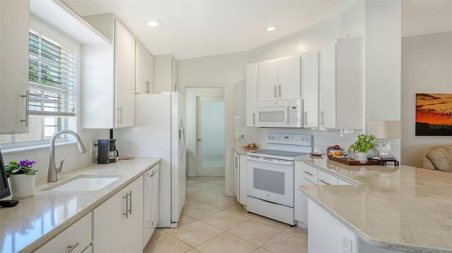 5867 HELICON PLACE, Sarasota, FL 34238