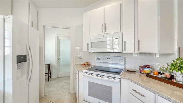 5867 HELICON PLACE, Sarasota, FL 34238