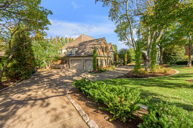 1884 Honey Spring Place, Lexington, KY 40502