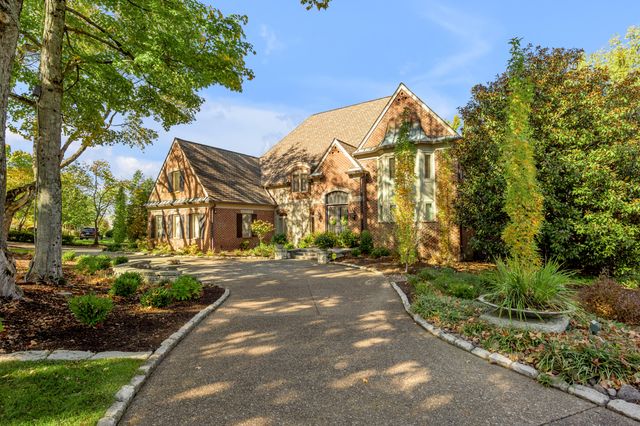 1884 Honey Spring Place, Lexington, KY 40502