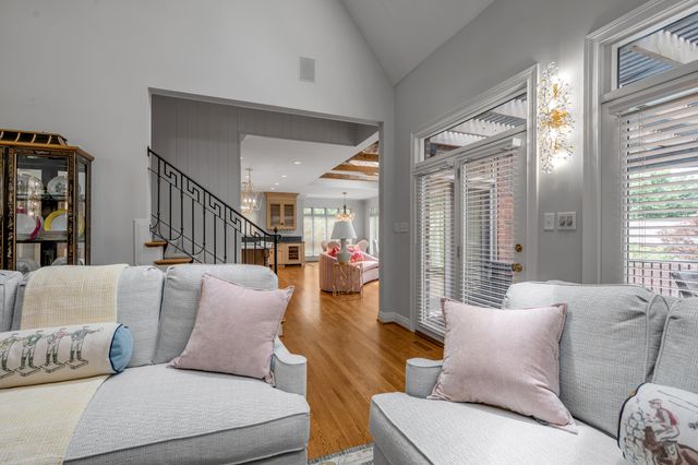 1884 Honey Spring Place, Lexington, KY 40502