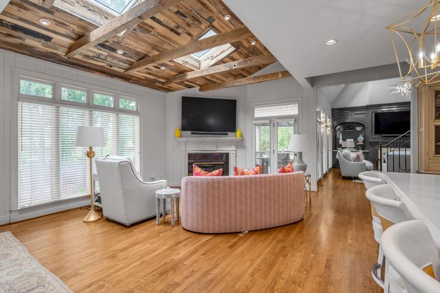 1884 Honey Spring Place, Lexington, KY 40502