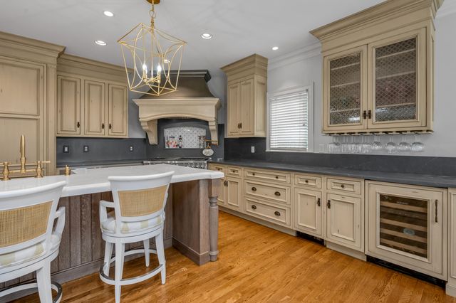 1884 Honey Spring Place, Lexington, KY 40502