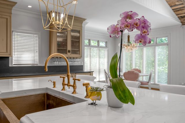 1884 Honey Spring Place, Lexington, KY 40502