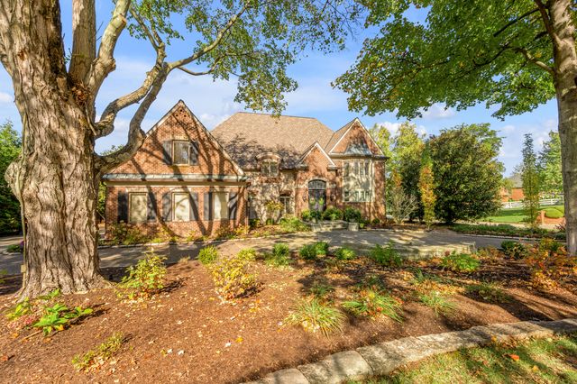 1884 Honey Spring Place, Lexington, KY 40502