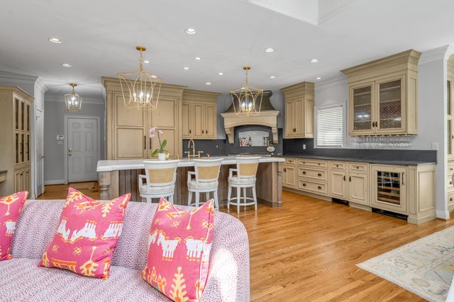 1884 Honey Spring Place, Lexington, KY 40502