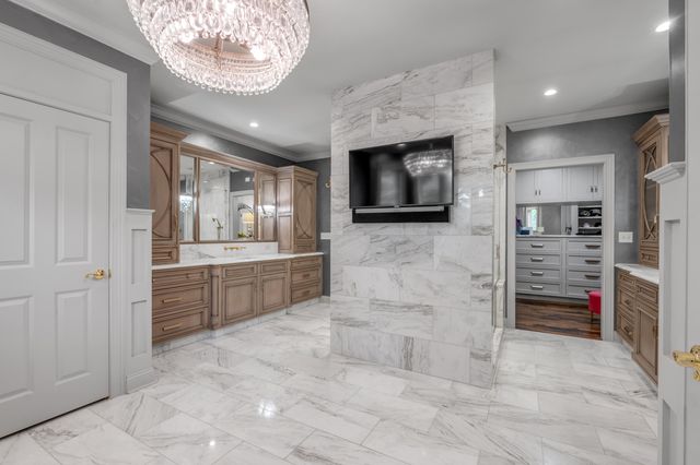 1884 Honey Spring Place, Lexington, KY 40502