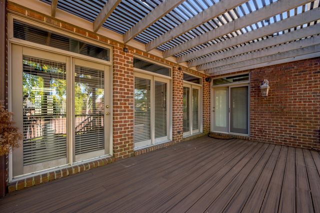 1884 Honey Spring Place, Lexington, KY 40502