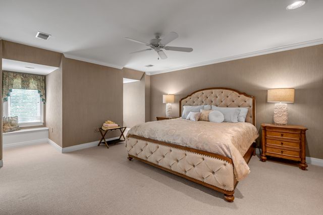 1884 Honey Spring Place, Lexington, KY 40502