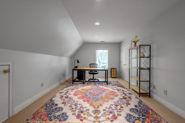 1884 Honey Spring Place, Lexington, KY 40502