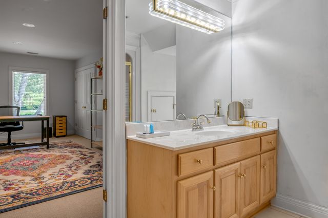 1884 Honey Spring Place, Lexington, KY 40502