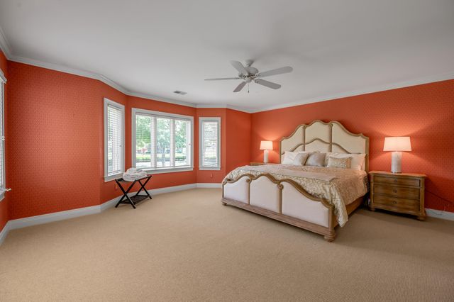 1884 Honey Spring Place, Lexington, KY 40502