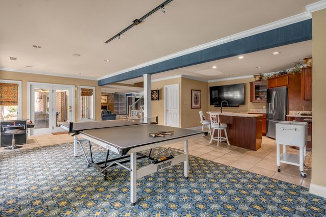 1884 Honey Spring Place, Lexington, KY 40502