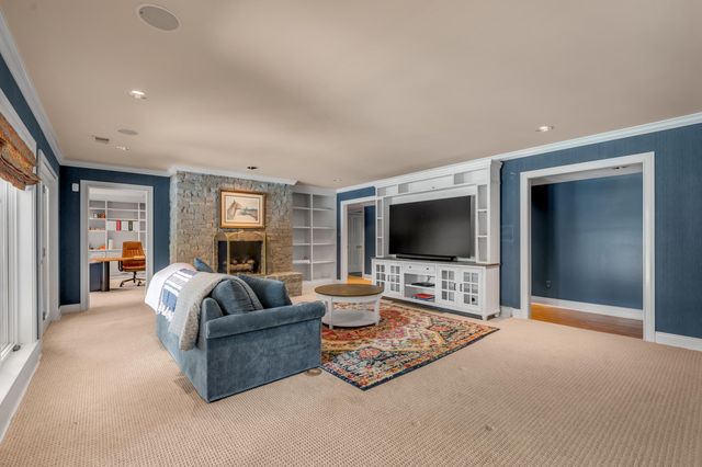 1884 Honey Spring Place, Lexington, KY 40502