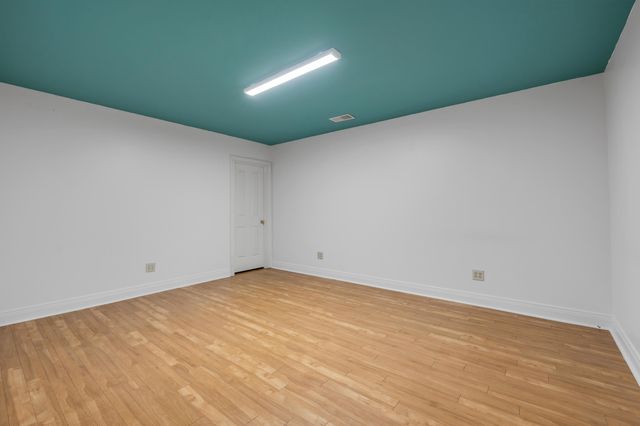 1884 Honey Spring Place, Lexington, KY 40502