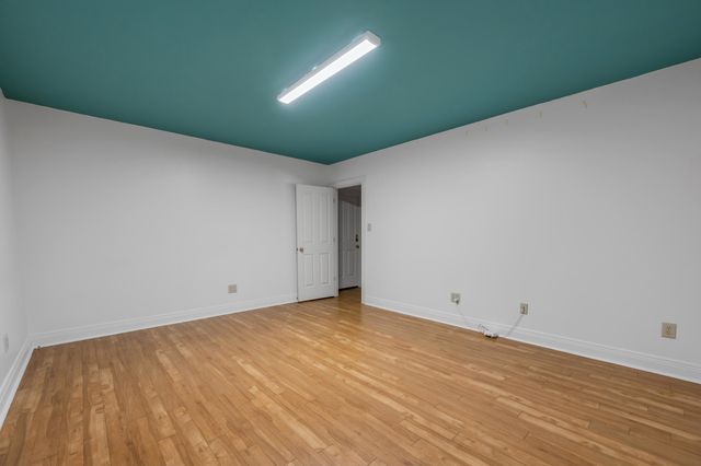 1884 Honey Spring Place, Lexington, KY 40502