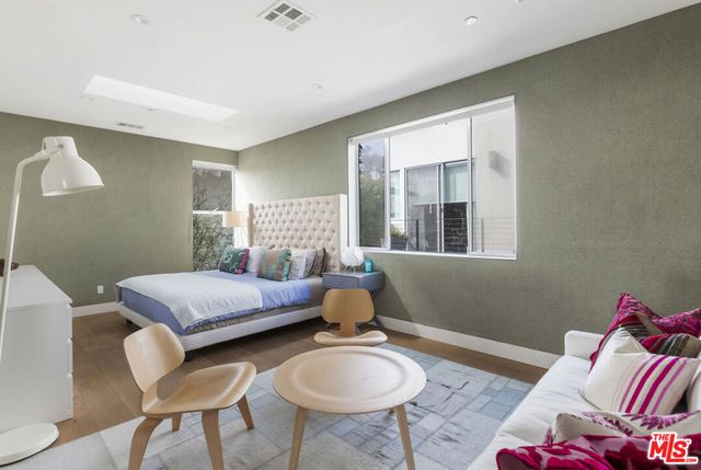 814 Crestmoore Place, Venice, CA 90291