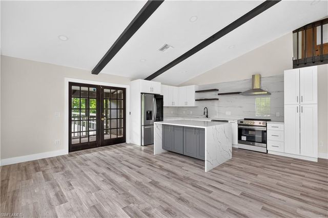 16970 Carolyn LN, North Fort Myers, FL 33917