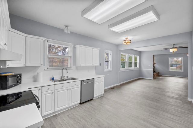 3815 Lucy Trimble Road, Burleson, TX 76028