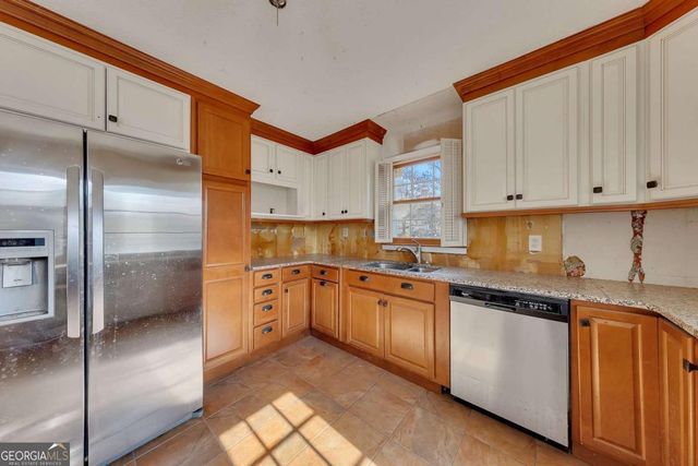 4520 Huntridge Drive NE, Roswell, GA 30075