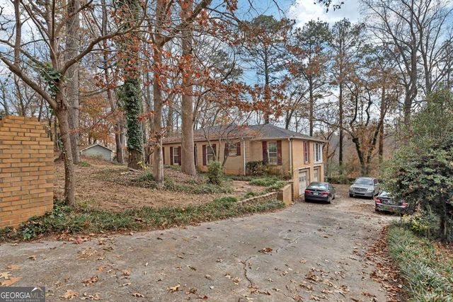 4520 Huntridge Drive NE, Roswell, GA 30075