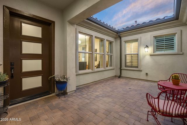1823 E WATFORD Court, Gilbert, AZ 85298