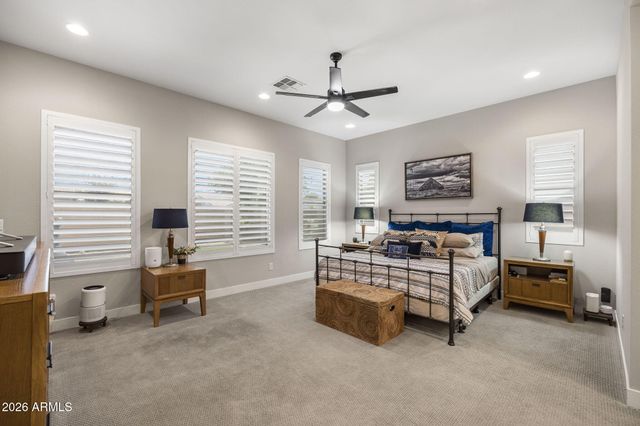 1823 E WATFORD Court, Gilbert, AZ 85298