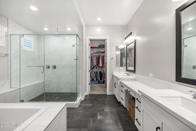 1823 E WATFORD Court, Gilbert, AZ 85298
