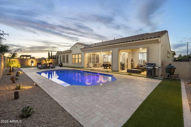 1823 E WATFORD Court, Gilbert, AZ 85298