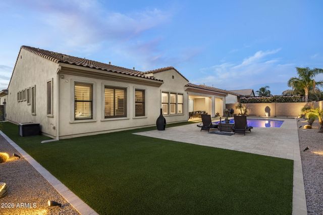 1823 E WATFORD Court, Gilbert, AZ 85298