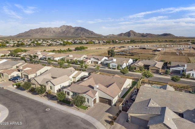 1823 E WATFORD Court, Gilbert, AZ 85298