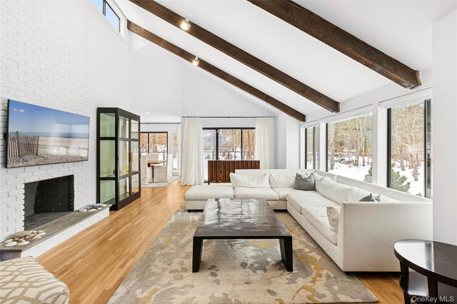 138 Longview Road, Southampton, NY 11968