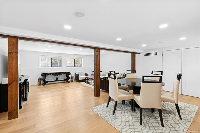 138 Longview Road, Southampton, NY 11968