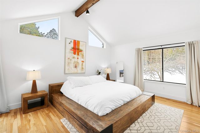 138 Longview Road, Southampton, NY 11968