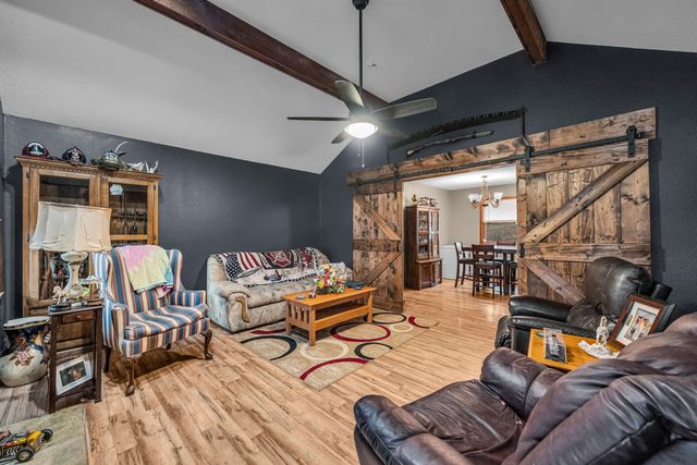 704 E Pamela Drive, West Plains, MO 65775