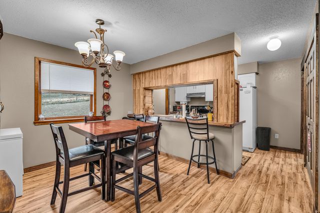 704 E Pamela Drive, West Plains, MO 65775