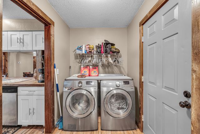 704 E Pamela Drive, West Plains, MO 65775