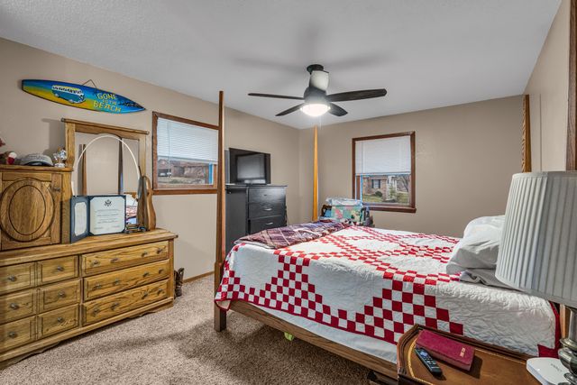 704 E Pamela Drive, West Plains, MO 65775