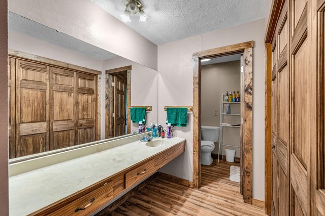 704 E Pamela Drive, West Plains, MO 65775