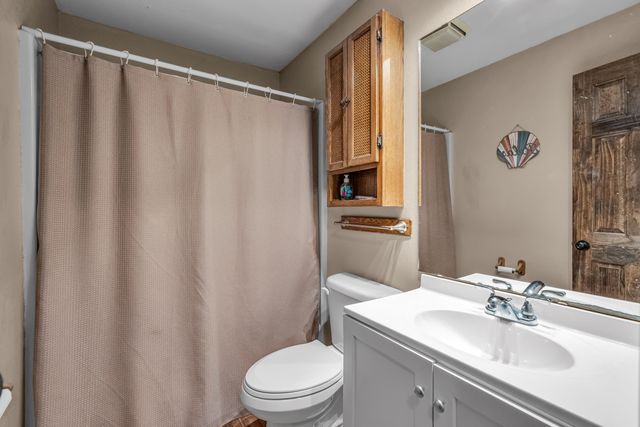 704 E Pamela Drive, West Plains, MO 65775