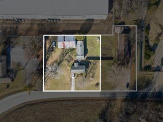 111 Bear Hollow, Pineville, MO 64856