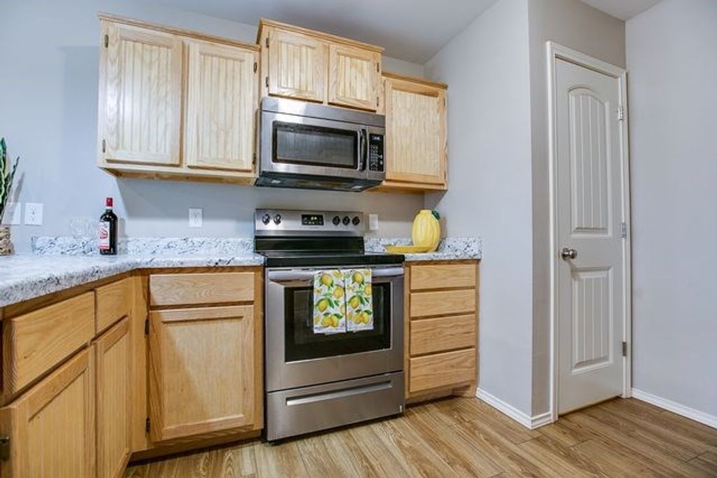 Image 11 of property listing at 637 Jones St, San Angelo, TX 76903