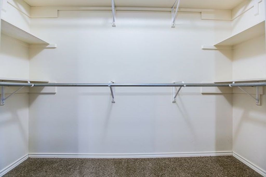 Image 16 of property listing at 637 Jones St, San Angelo, TX 76903