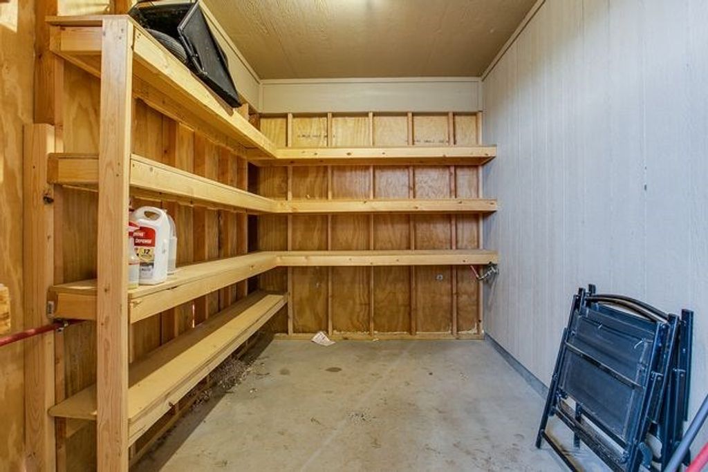 Image 24 of property listing at 637 Jones St, San Angelo, TX 76903