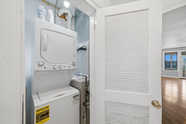 2908 W Palmer Street 3, Chicago, IL 60647