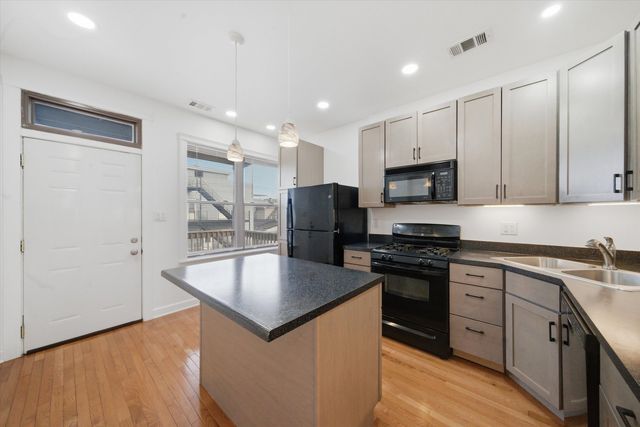 2908 W Palmer Street 3, Chicago, IL 60647