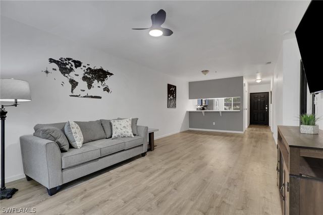 14801 Park Lake DR 104, Fort Myers, FL 33919