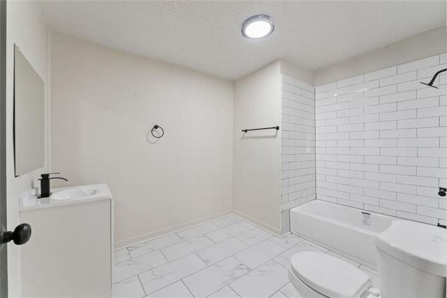 6046 Swope Parkway, Kansas City, MO 64130