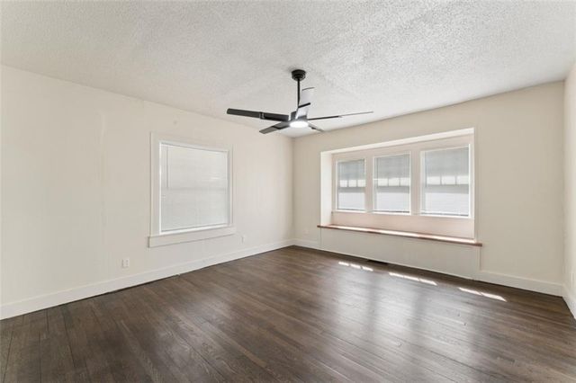 6046 Swope Parkway, Kansas City, MO 64130