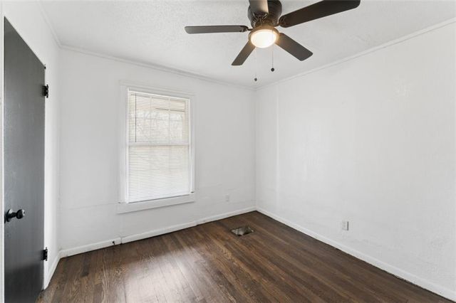 6046 Swope Parkway, Kansas City, MO 64130